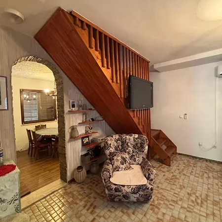 펜션 Summer House - Adonis *