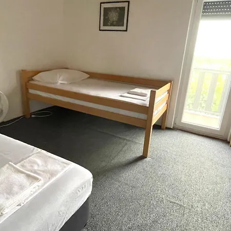 Summer House - Adonis 펜션 *