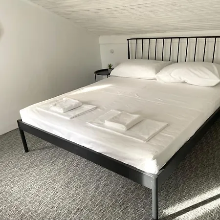 Summer House - Adonis Hébergement de vacances *