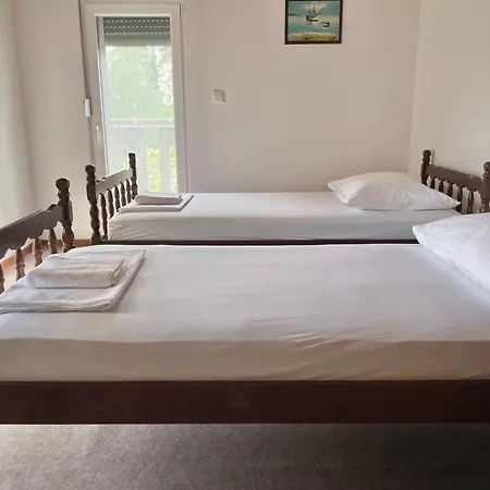 Summer House - Adonis *